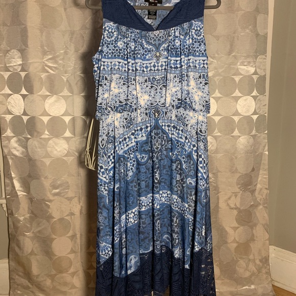 Soft blue midi dress - Picture 1 of 3